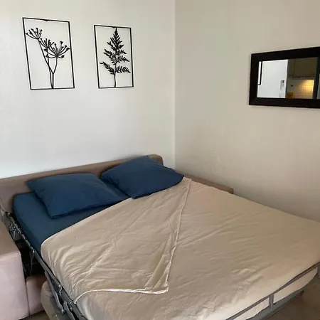 Διαμέρισμα T2 Avec Piscine 5 Mn Des Plages Et Village *